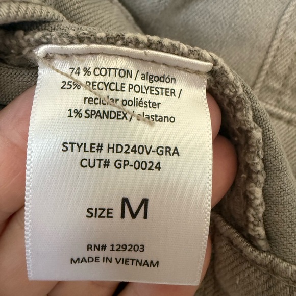 Hidden Los Angeles Cropped Denim Vest NWT Medium Gray - Picture 6 of 6